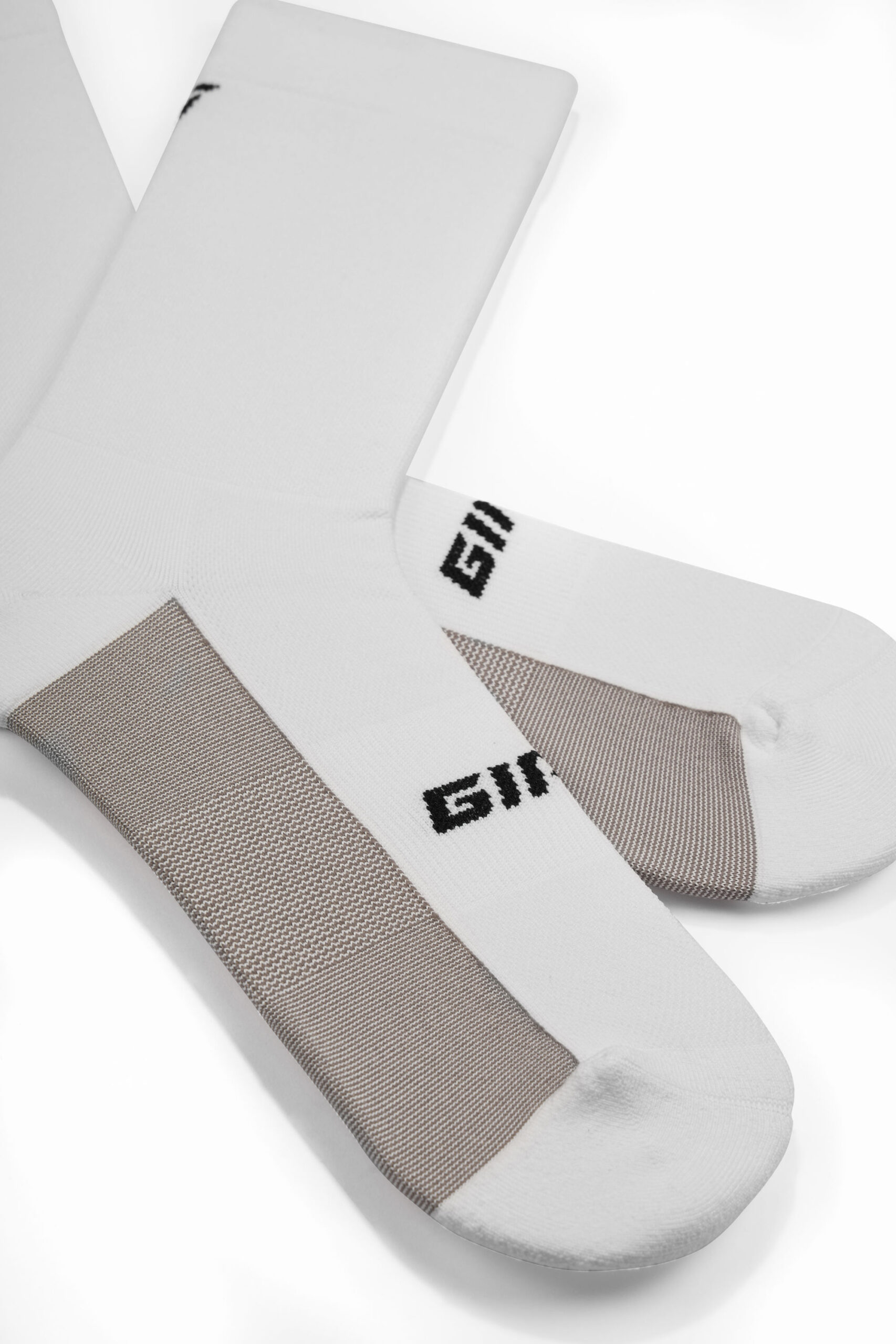 Sokid GIANT Instinct, valged (S)