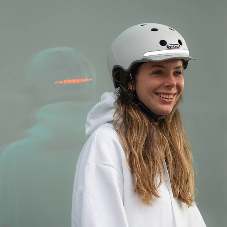 Kiiver MELON E-Series, Metropolis (M/L)