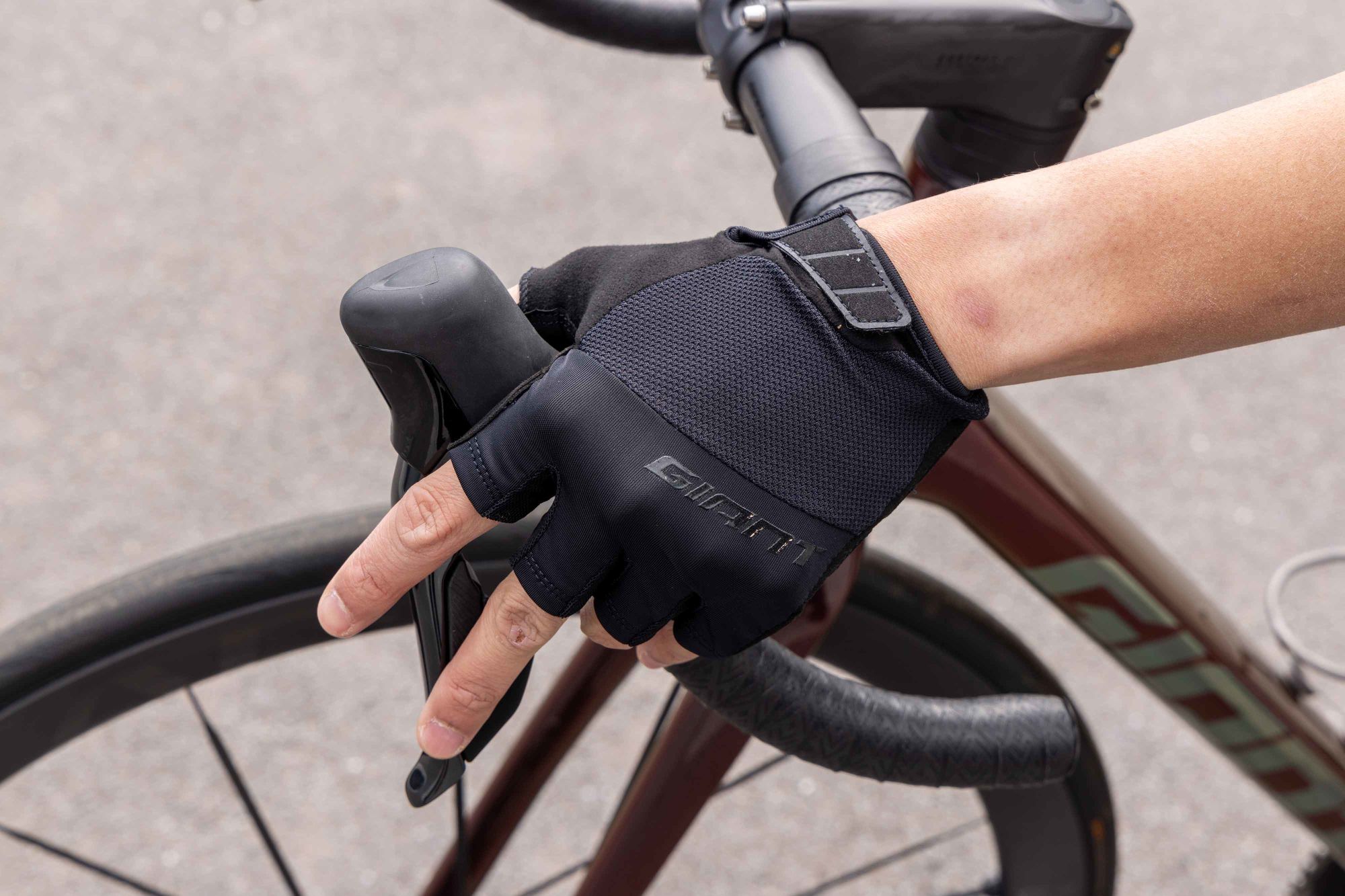 Kindad GIANT Cima SF, Black (L)